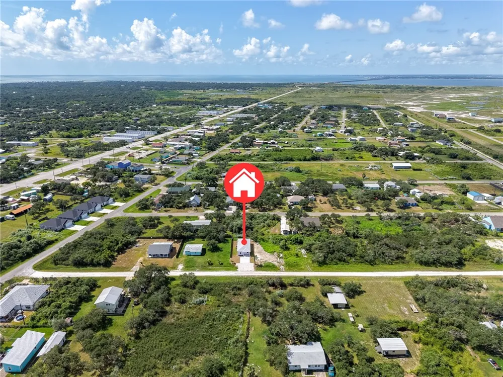 246 Post Oak Rockport, TX 78382