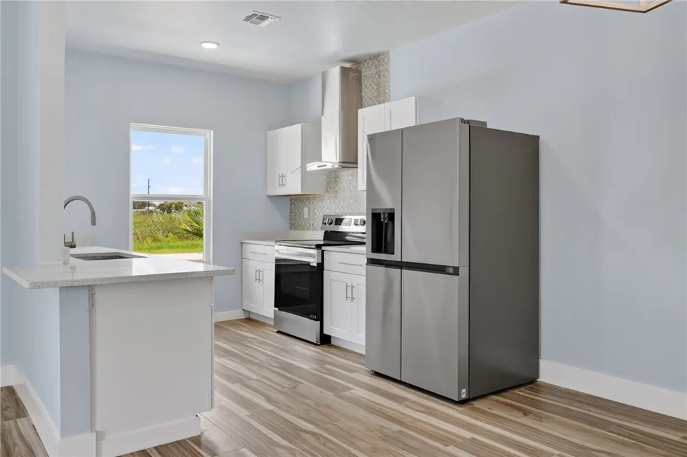 246 Post Oak Rockport, TX 78382