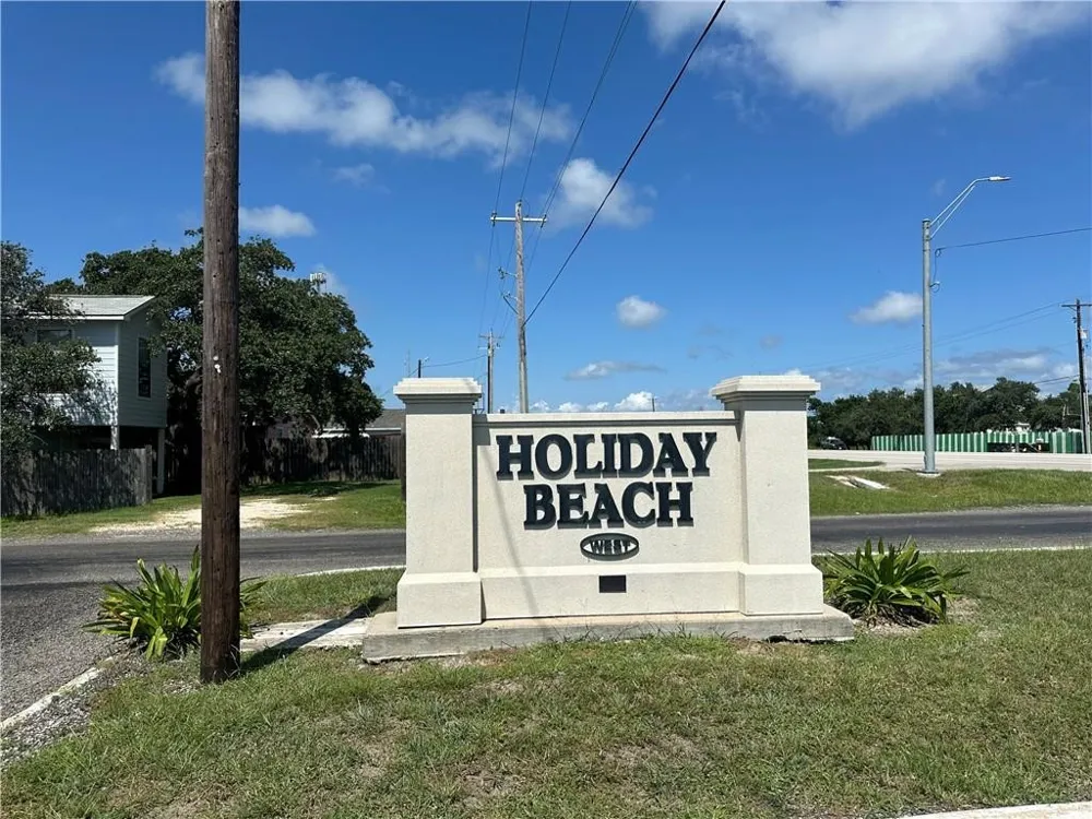 246 Post Oak Rockport, TX 78382