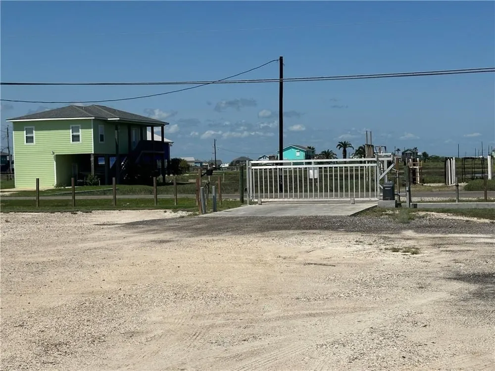 246 Post Oak Rockport, TX 78382