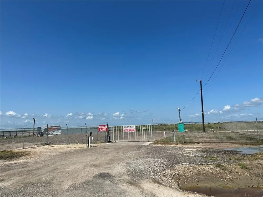 246 Post Oak Rockport, TX 78382
