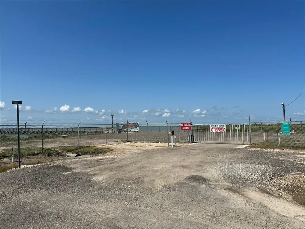 246 Post Oak Rockport, TX 78382