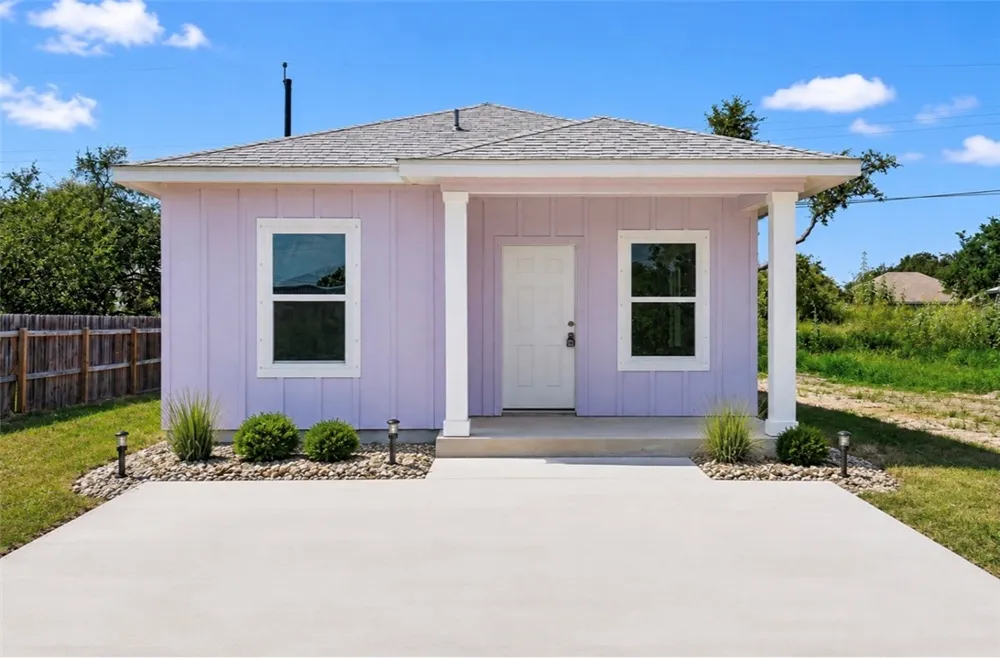 246 Post Oak Rockport, TX 78382