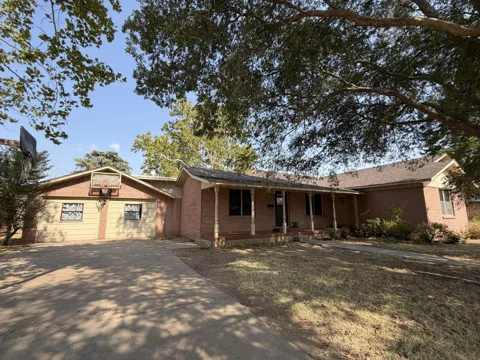 1504 El Paso Street