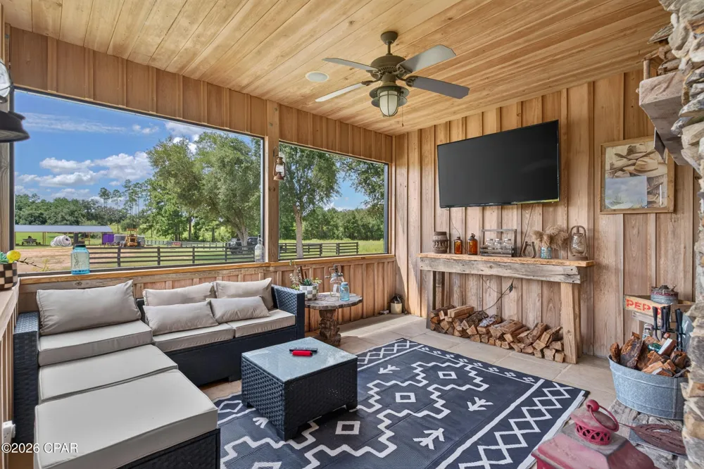 2900 Tanner Road Chipley, FL 32428