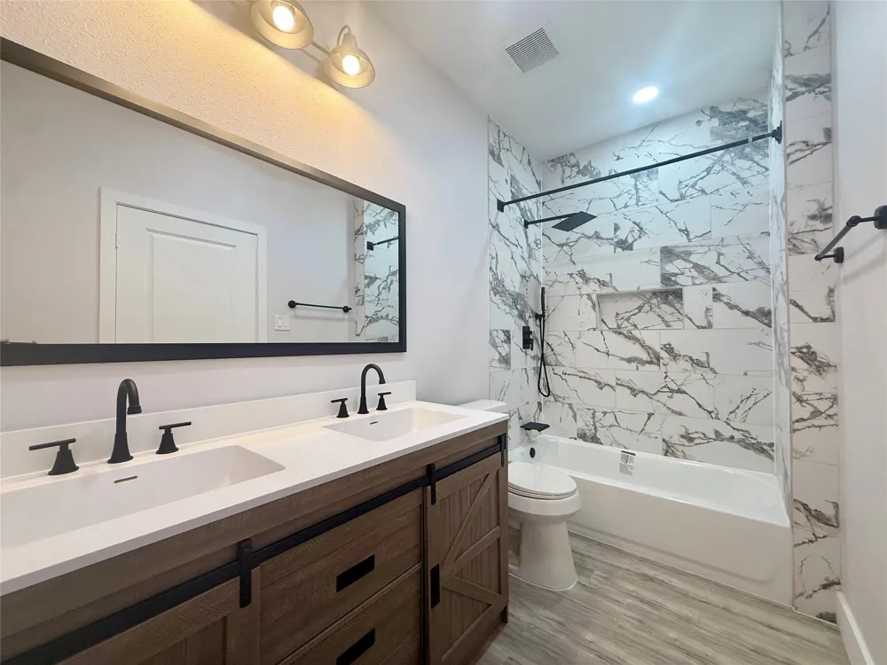 9508 Quaker Court #A Rosharon, TX 77045