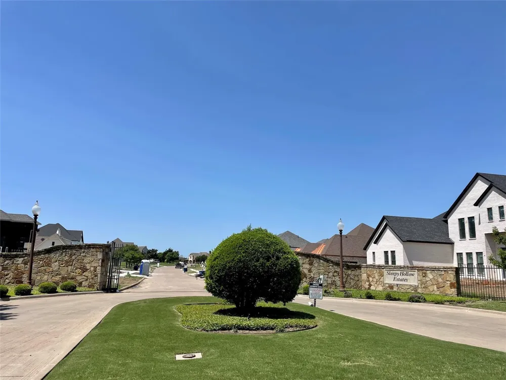1304 Estate Drive Ennis, TX 75119