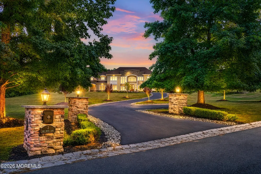 2 Hop Brook Lane Holmdel, NJ 07733