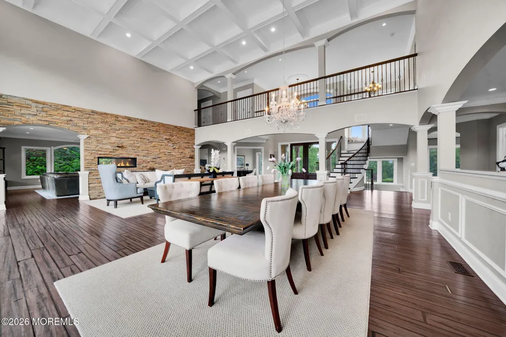 2 Hop Brook Lane Holmdel, NJ 07733