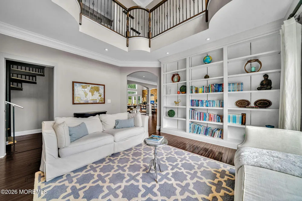 2 Hop Brook Lane Holmdel, NJ 07733