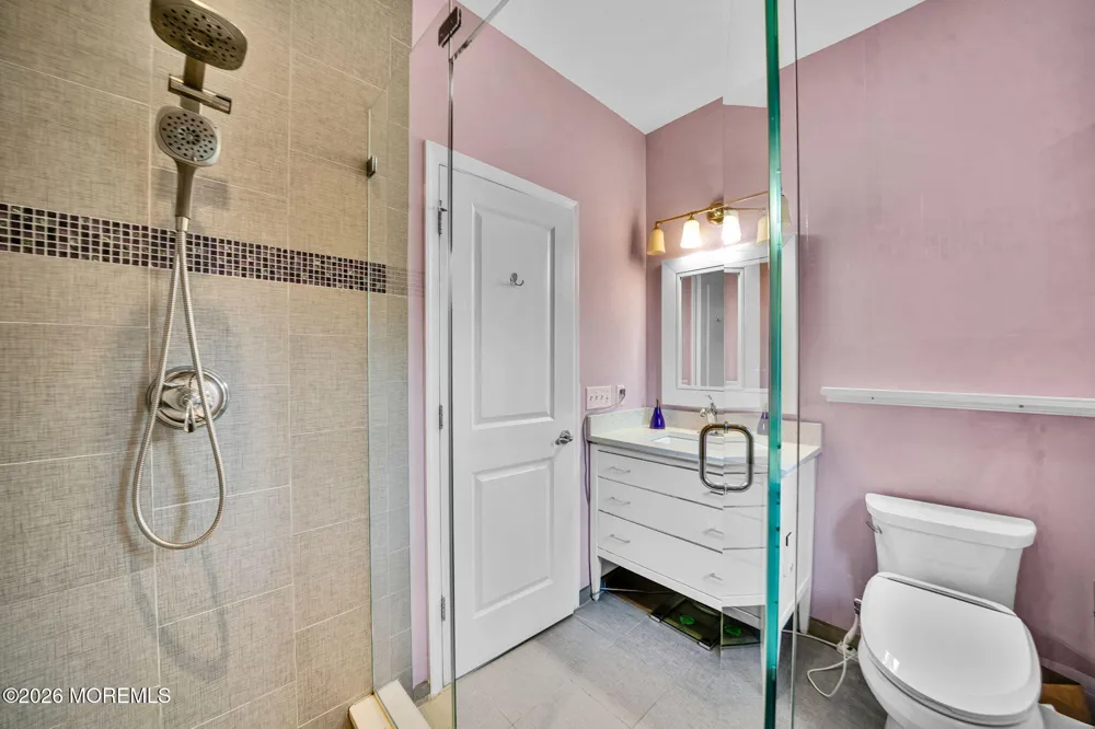 2 Hop Brook Lane Holmdel, NJ 07733