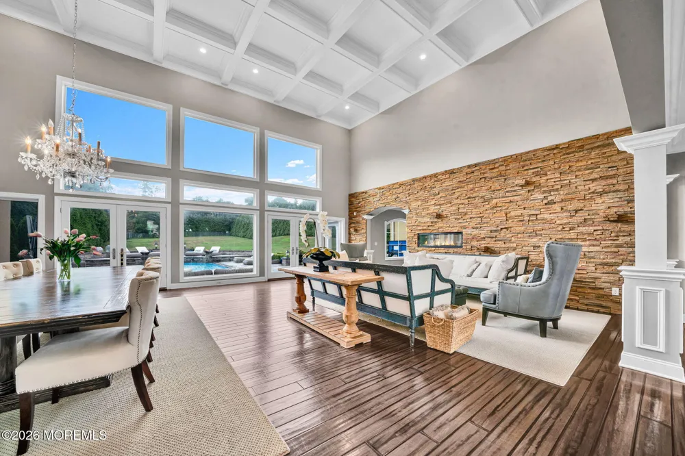 2 Hop Brook Lane Holmdel, NJ 07733