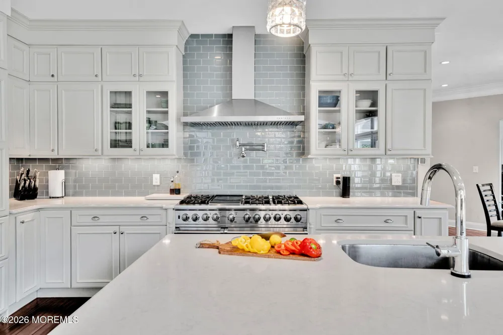 2 Hop Brook Lane Holmdel, NJ 07733