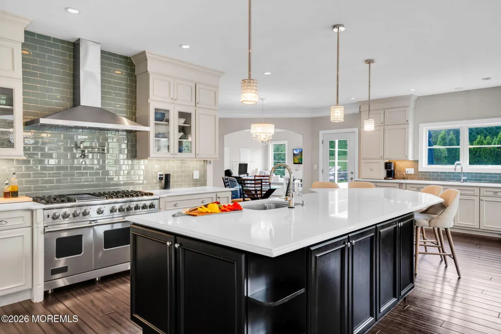 2 Hop Brook Lane Holmdel, NJ 07733