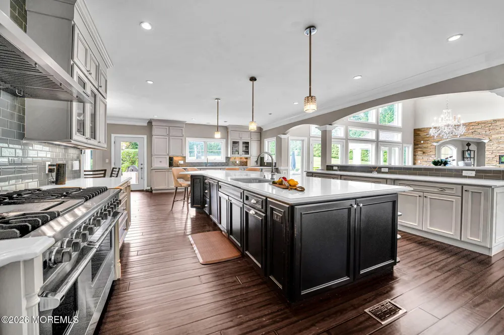 2 Hop Brook Lane Holmdel, NJ 07733