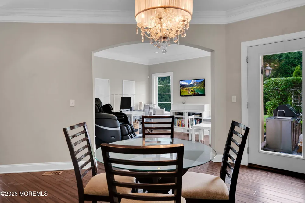 2 Hop Brook Lane Holmdel, NJ 07733