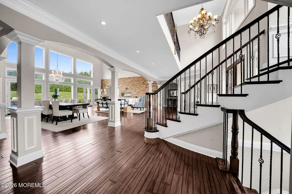 2 Hop Brook Lane Holmdel, NJ 07733