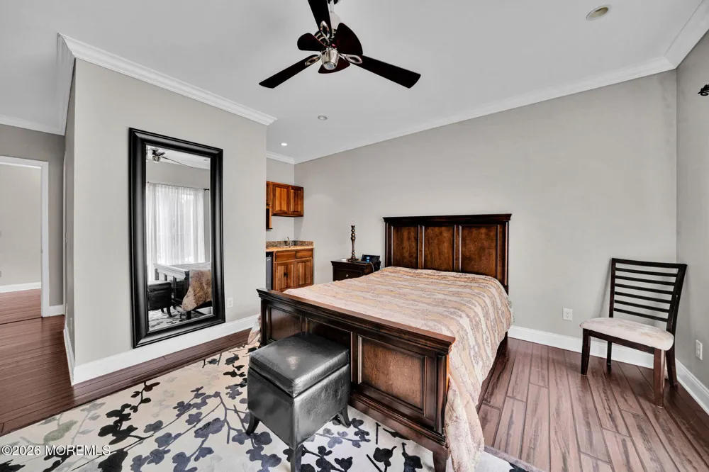 2 Hop Brook Lane Holmdel, NJ 07733