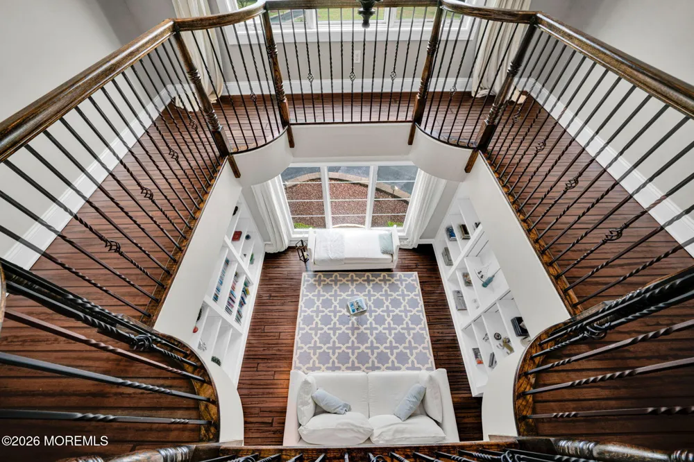2 Hop Brook Lane Holmdel, NJ 07733