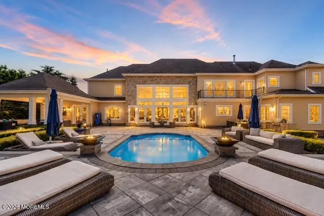 2 Hop Brook Lane Holmdel, NJ 07733