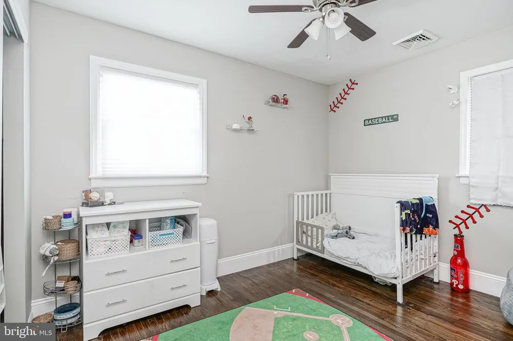 405 E EVESHAM AVENUE Magnolia, NJ 08049