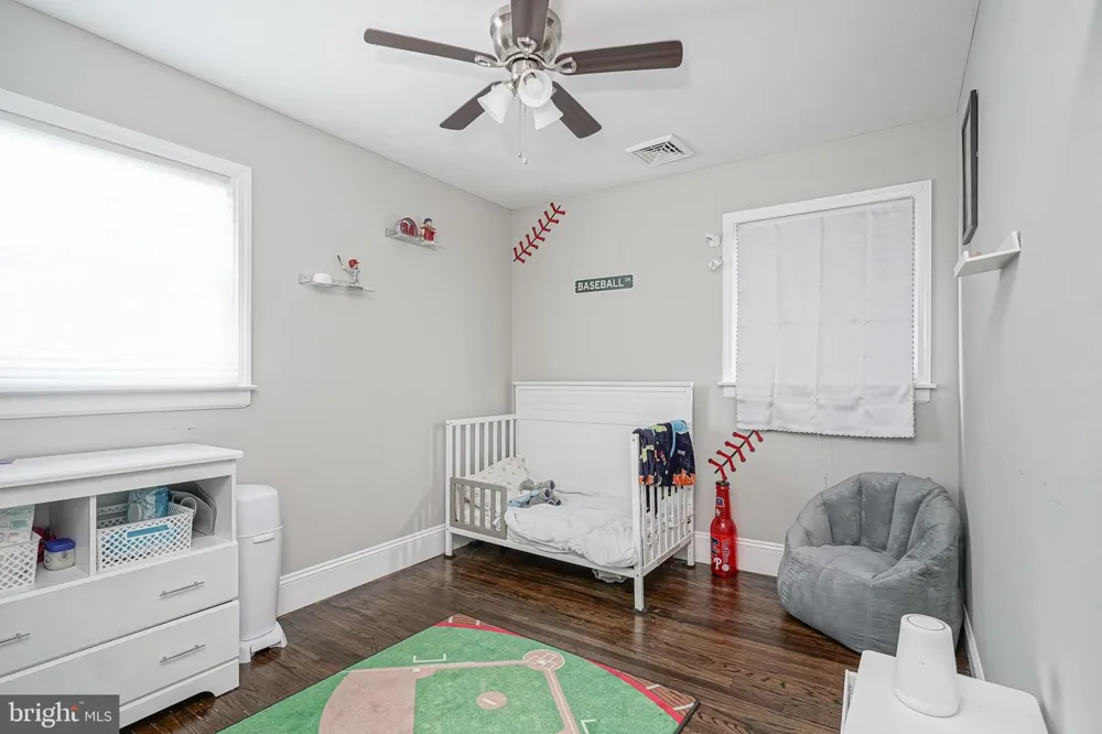 405 E EVESHAM AVENUE Magnolia, NJ 08049