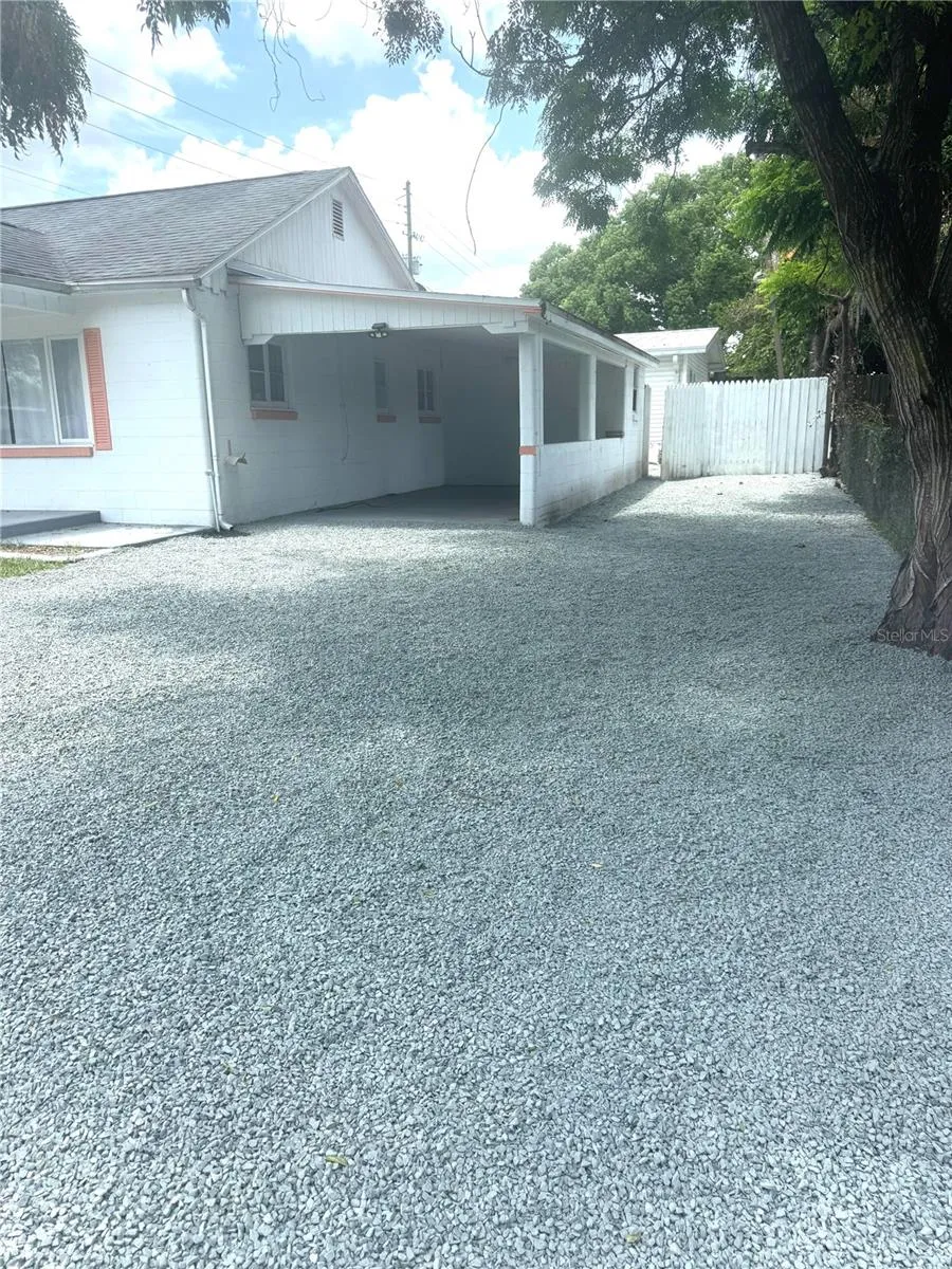 5829 12TH STREET Zephyrhills, FL 33542