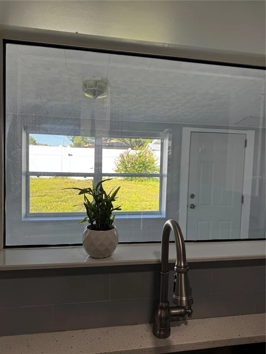 5829 12TH STREET Zephyrhills, FL 33542