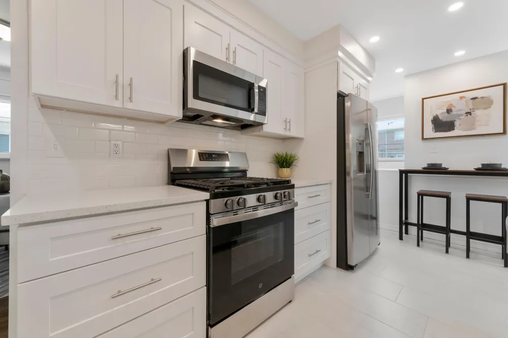 15241 Pearson Street Oak Park, MI 48237