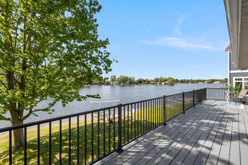 1304 Eagle Lake Drive Kalamazoo, MI 49009