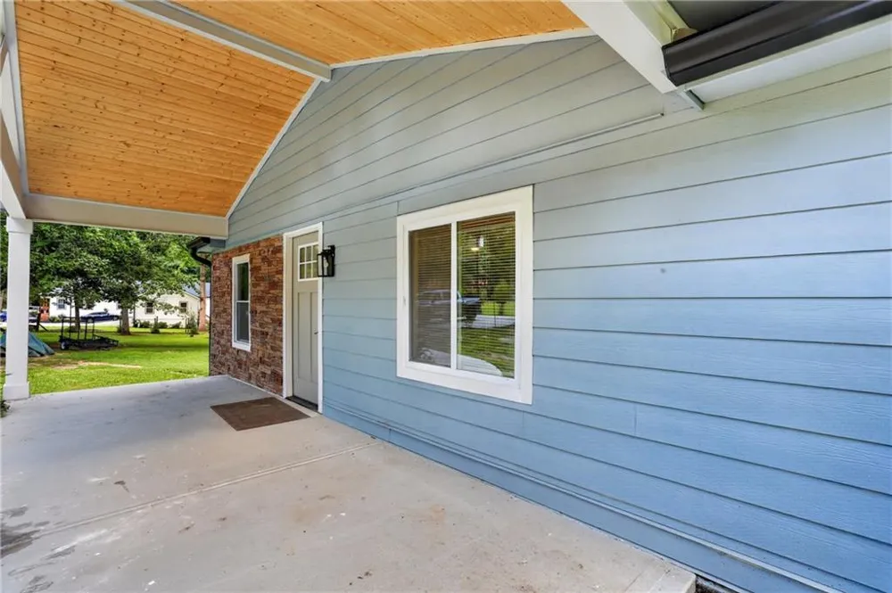 1374 Shangrila Circle Riverdale, GA 30296