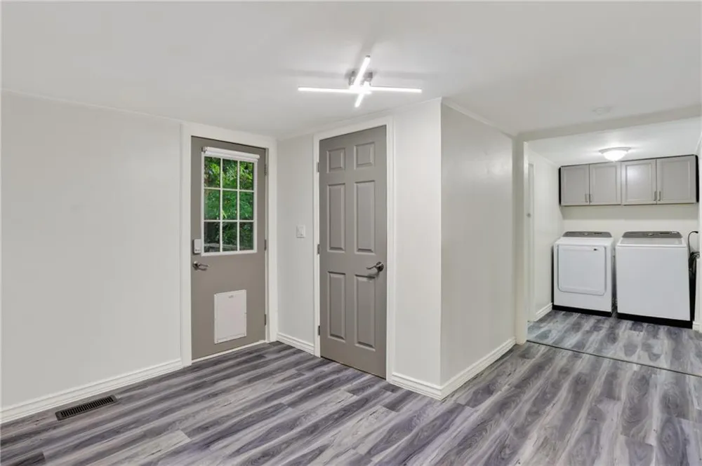 1374 Shangrila Circle Riverdale, GA 30296