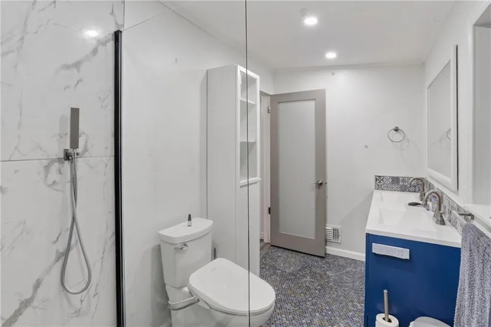 1374 Shangrila Circle Riverdale, GA 30296