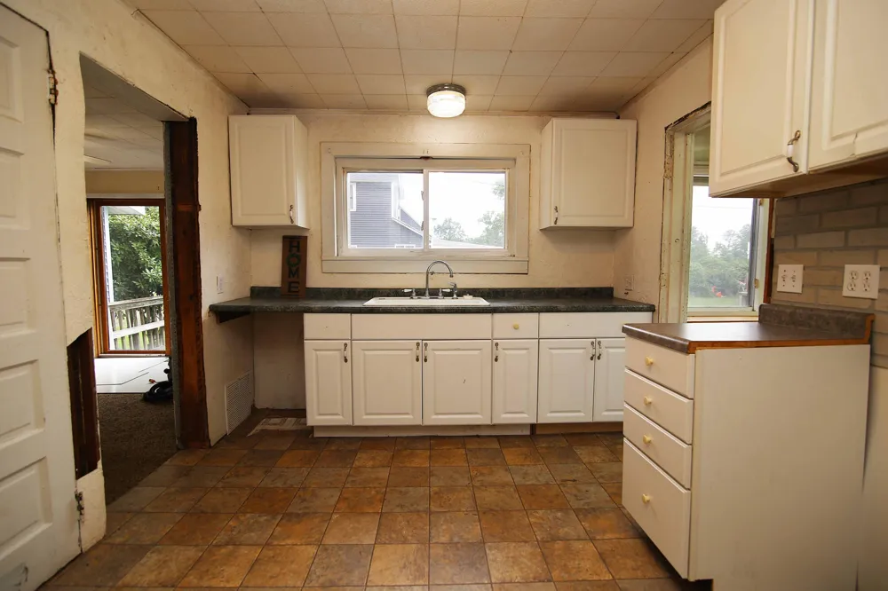 406 Spring Street Three Rivers, MI 49093
