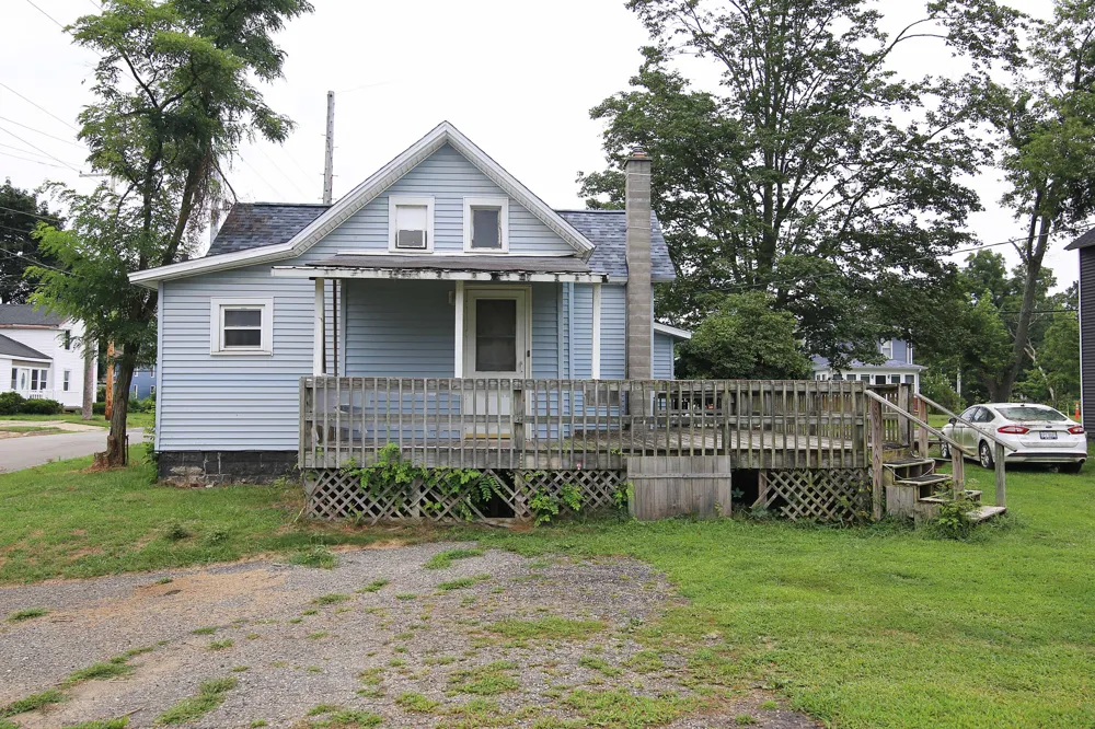 406 Spring Street Three Rivers, MI 49093