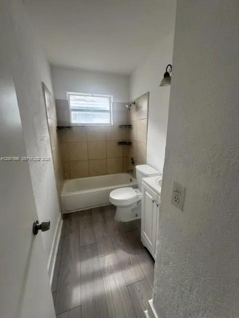 5191 SW 22nd St West Park, FL 33023
