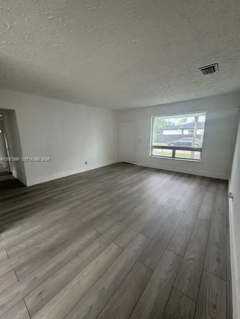 5191 SW 22nd St West Park, FL 33023