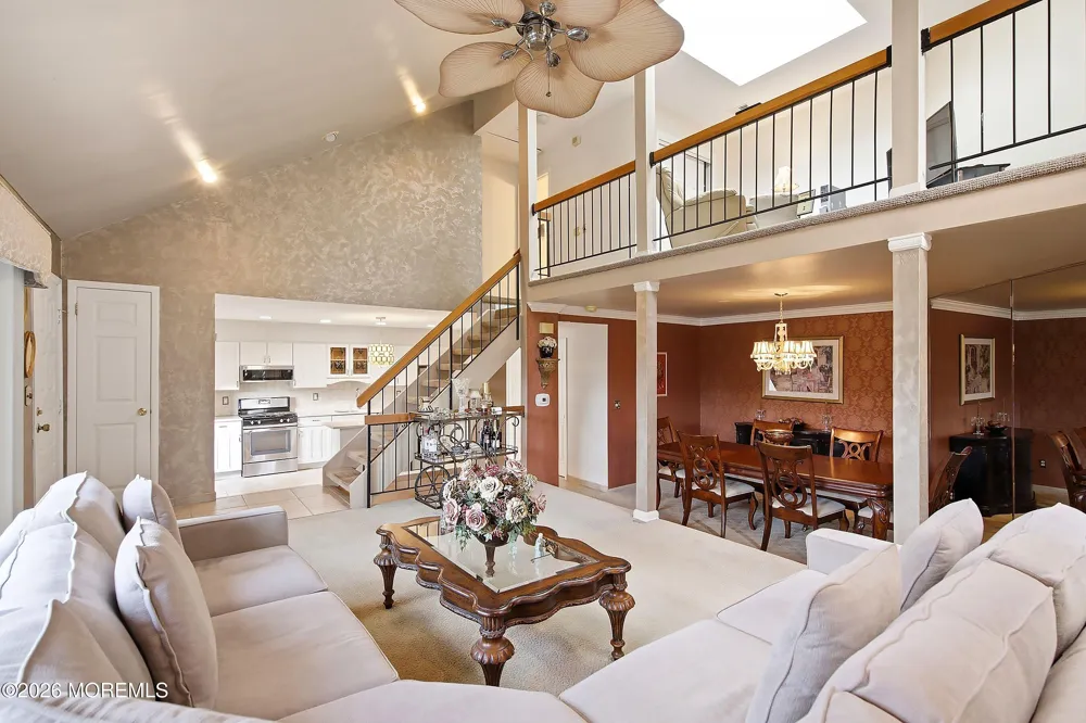 90 Cotswold Circle #310 Ocean, NJ 07712