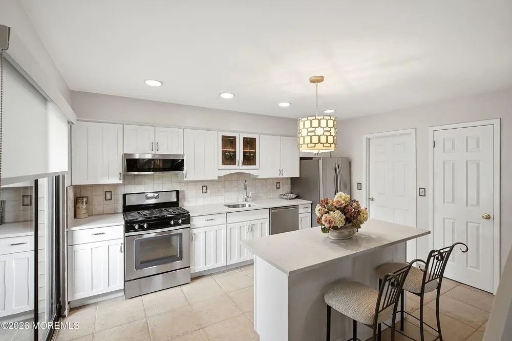 90 Cotswold Circle #310 Ocean, NJ 07712