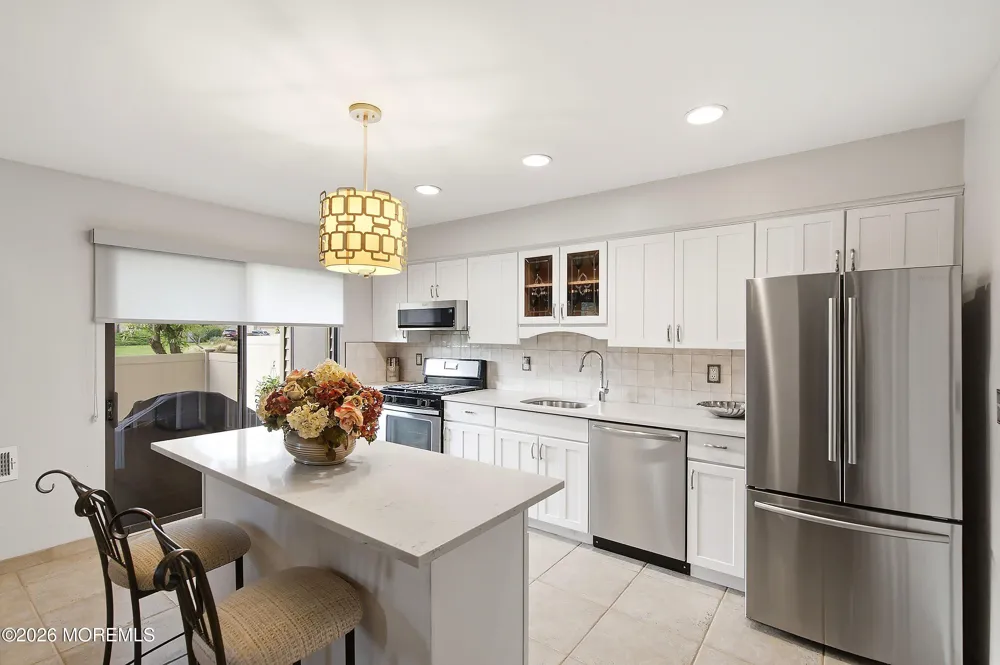 90 Cotswold Circle #310 Ocean, NJ 07712