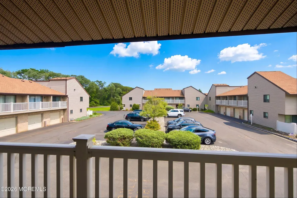 90 Cotswold Circle #310 Ocean, NJ 07712