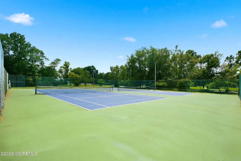 90 Cotswold Circle #310 Ocean, NJ 07712