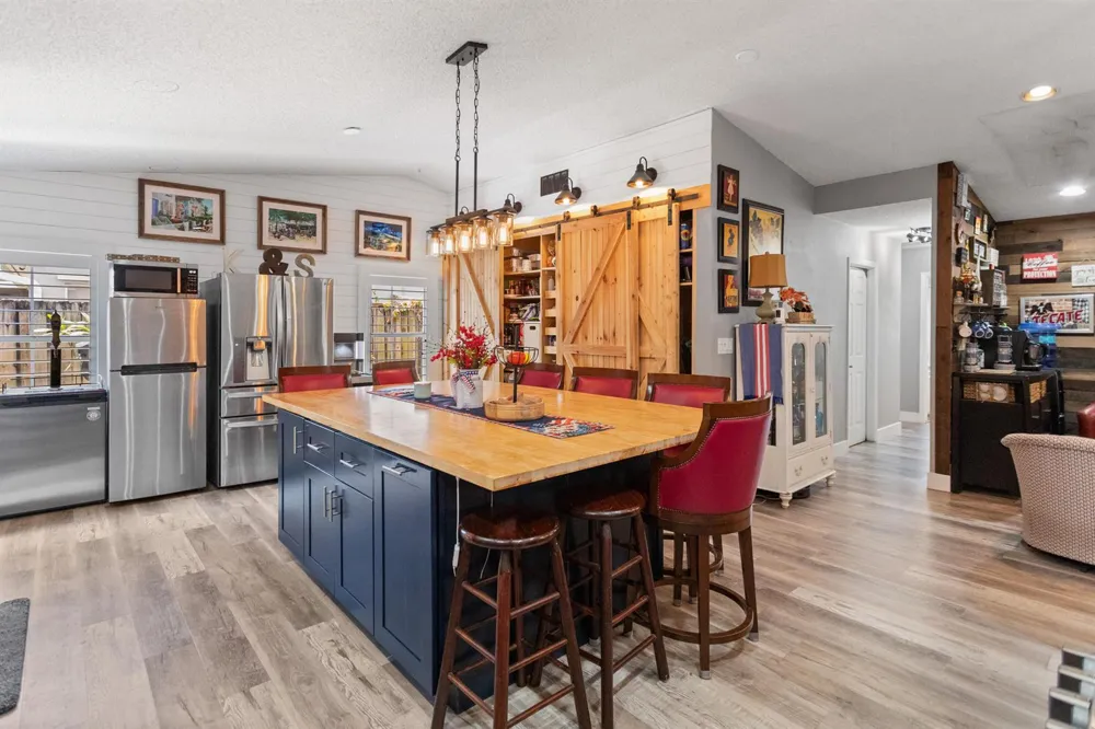 4000 SW 72ND DRIVE Davie, FL 33314