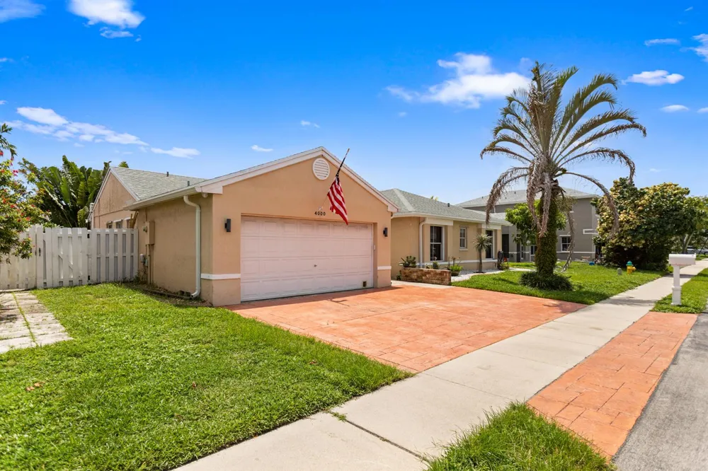 4000 SW 72ND DRIVE Davie, FL 33314