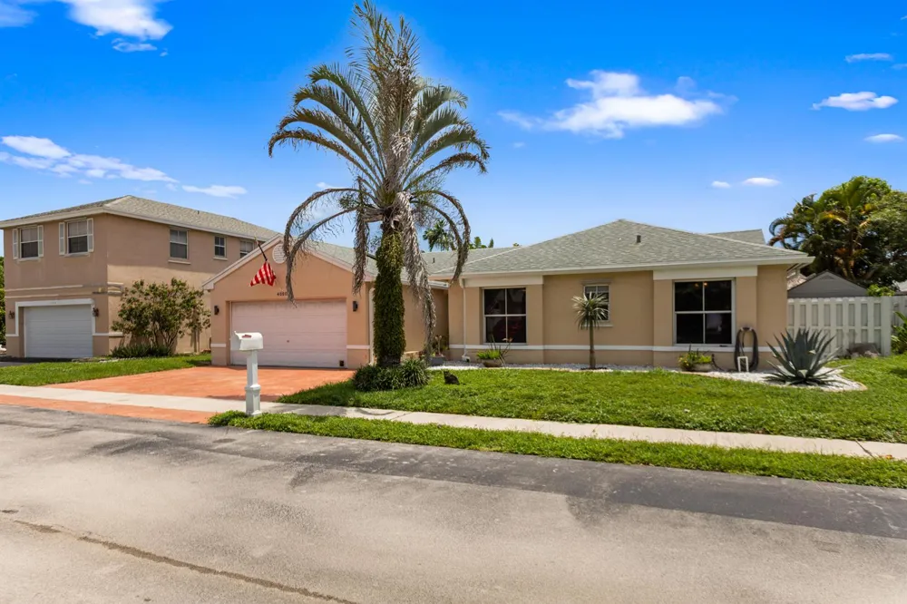 4000 SW 72ND DRIVE Davie, FL 33314
