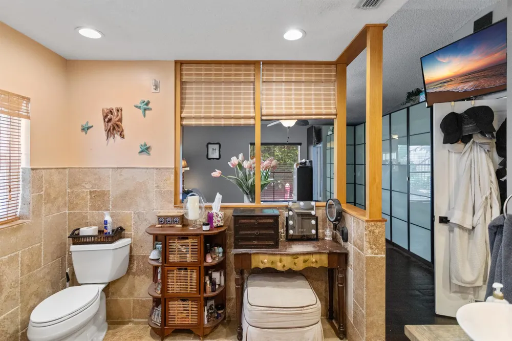 4000 SW 72ND DRIVE Davie, FL 33314