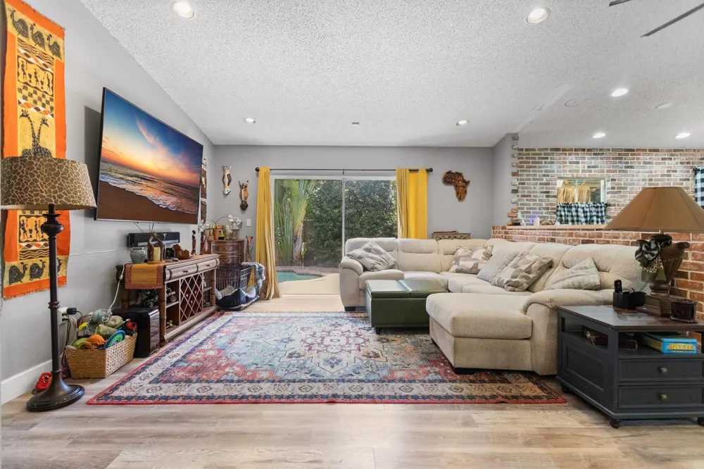 4000 SW 72ND DRIVE Davie, FL 33314