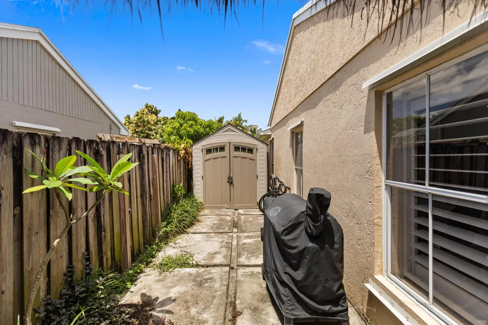 4000 SW 72ND DRIVE Davie, FL 33314