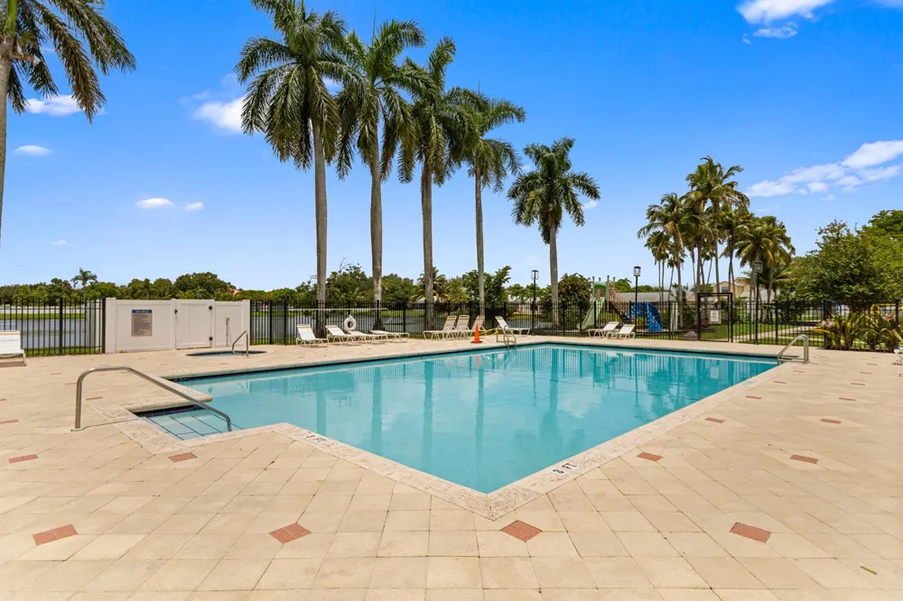 4000 SW 72ND DRIVE Davie, FL 33314