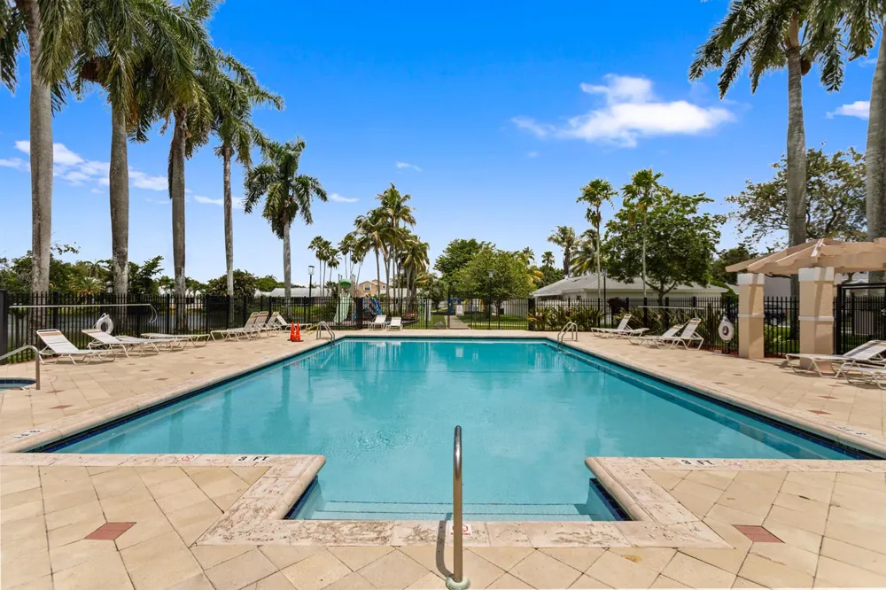 4000 SW 72ND DRIVE Davie, FL 33314